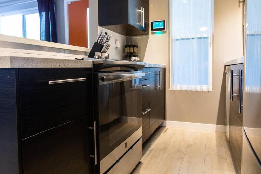 Healthcare-Professionals-King-Freeparking-Wifi-Pet Apartment San Diego Exterior photo